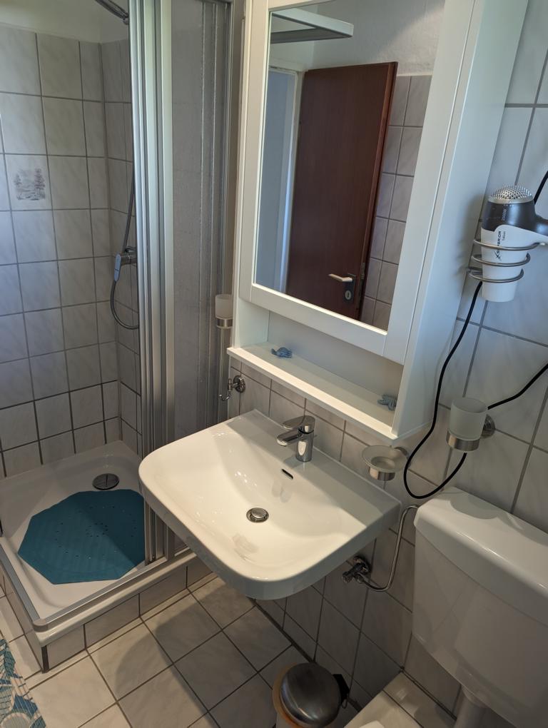 Dusche_neu.jpg